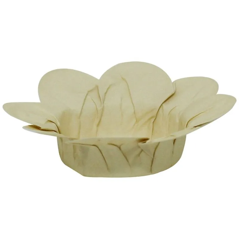 Forminha para Doce Florzinha Lisa Creme com 50 un RO ARTESANATO
