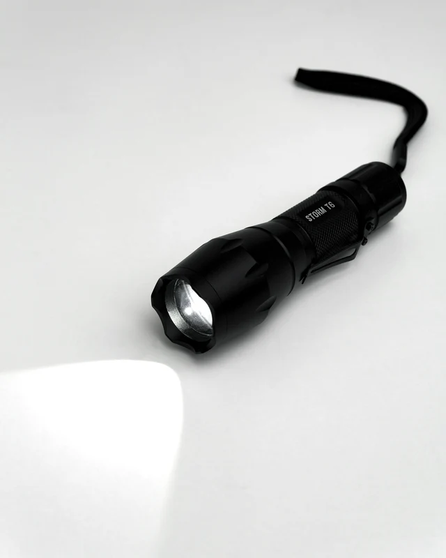 Lanterna Storm T6 280 Lumens