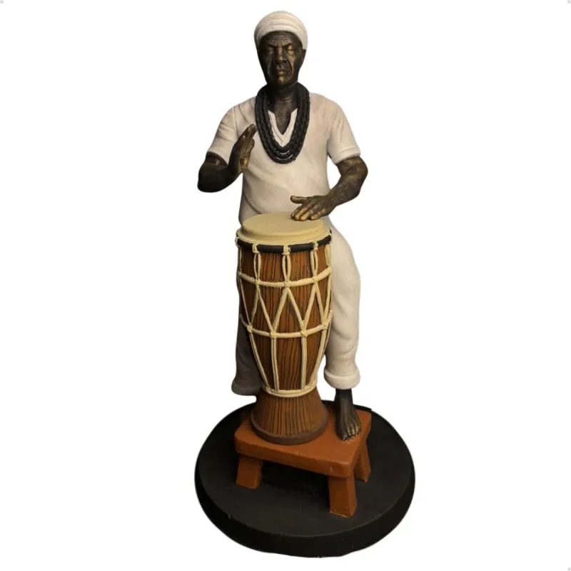 Ogã Dourado 25cm Alt. - Resina - Umbanda Candomblé