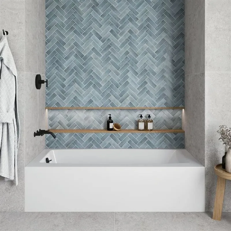 Streamline 52-gal. 66 x 32-in Glossy White Acrylic Right-Hand Drain Alcove Bathtub - External Matte Black Drain