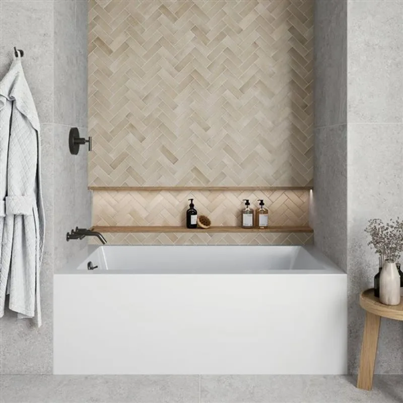 Streamline 60 x 32-in Glossy White Acrylic Right-Hand Drain Alcove Bathtub - External Matte Bronze Drain