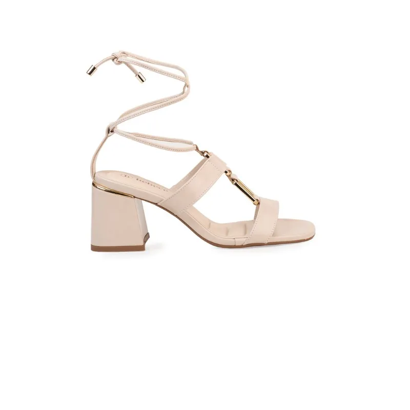 Sandália Bebecê com Tiras Cruzadas e Detalhe Central Creme 38
