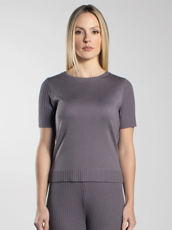 Blusa Manga Curta Canelada Cinza Escuro / PP