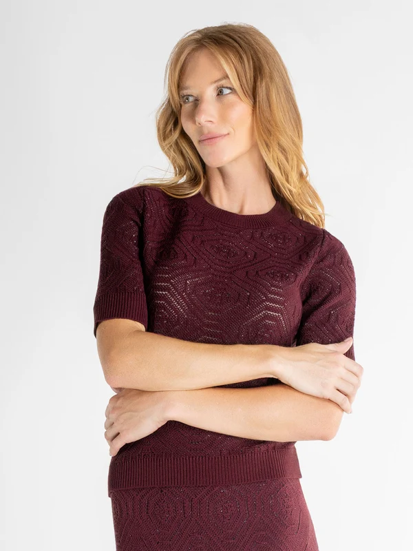 Blusa Manga Curta Padronagem Geométrica Viscose Vinho / GG