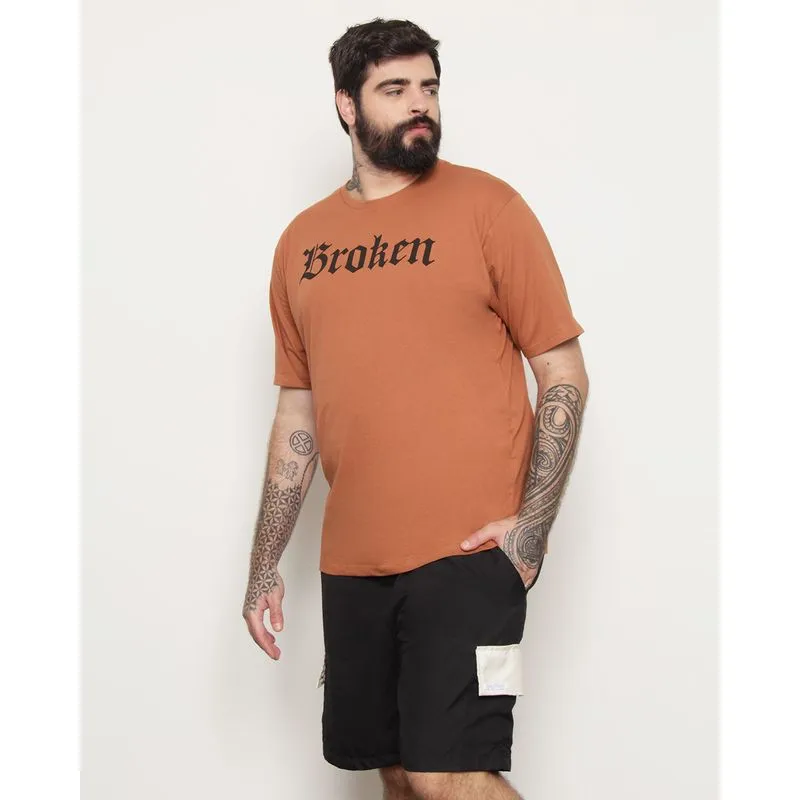 Camiseta Plus Size Masculina Manga Curta Estampa Broken Marrom G3