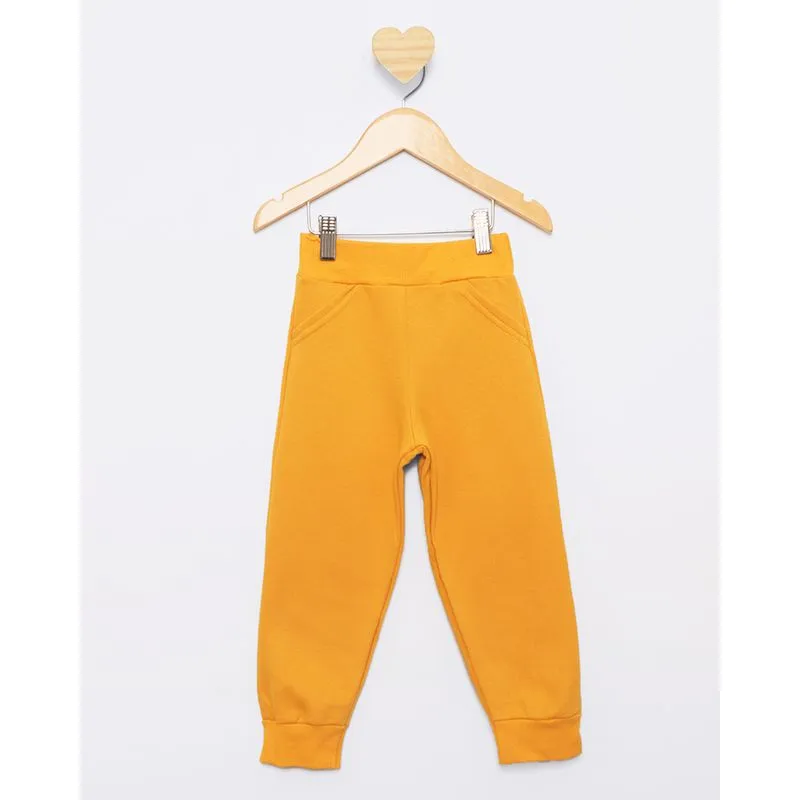 Calça Moletom Bebê Peluciada Jogger Mostarda 2