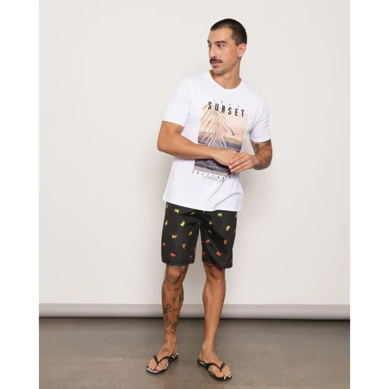 Bermuda Masculina Reta Surf Com Estampa Preta 48
