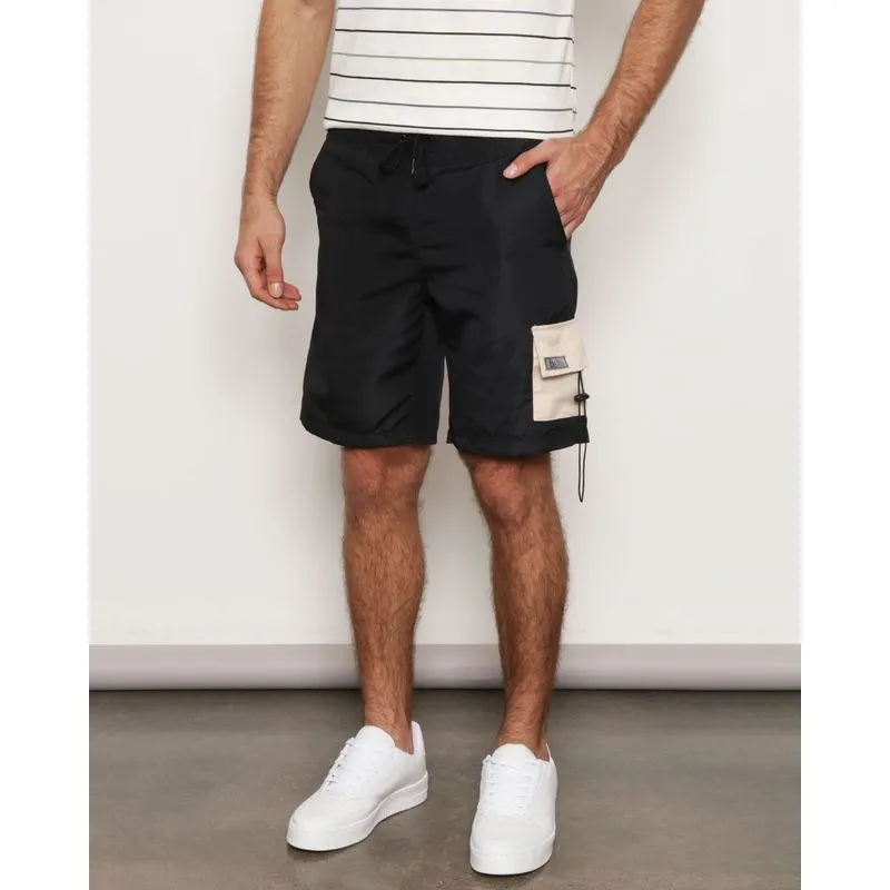 Bermuda Masculina Reta Bolso Cargo Com Cordão Preto GG