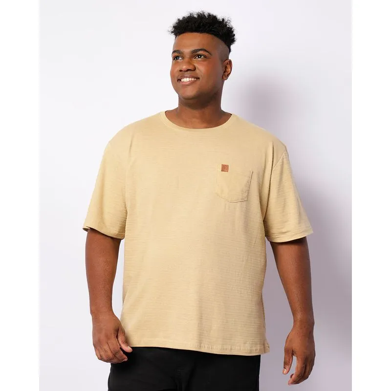 Camiseta Plus Size Masculina Texturizada Com Bolso Manga Curta Bege G2