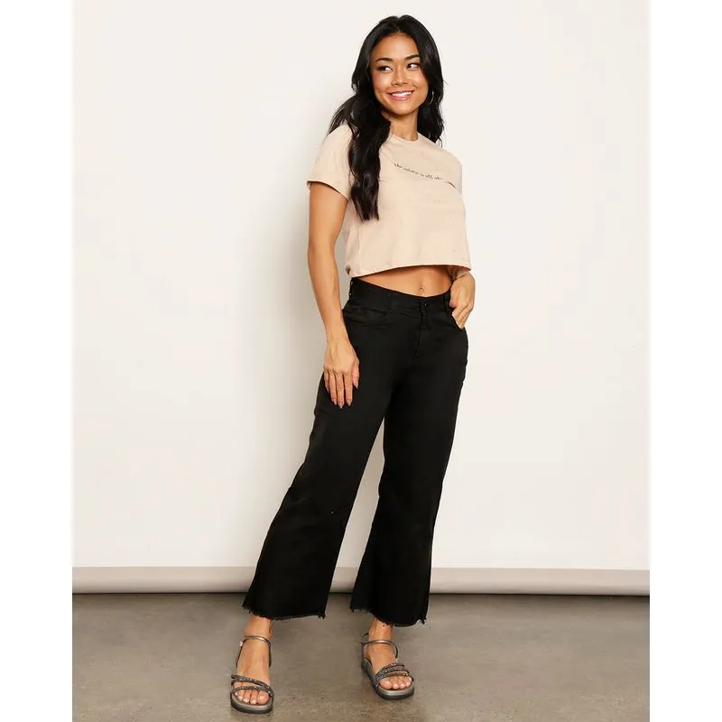 Calça Feminina Sarja Pantacourt Barra Desfiada Preta 40