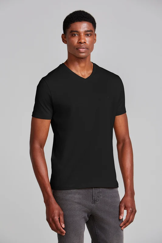 Camiseta Básica Malha Premium Slim Fit - Preto PP