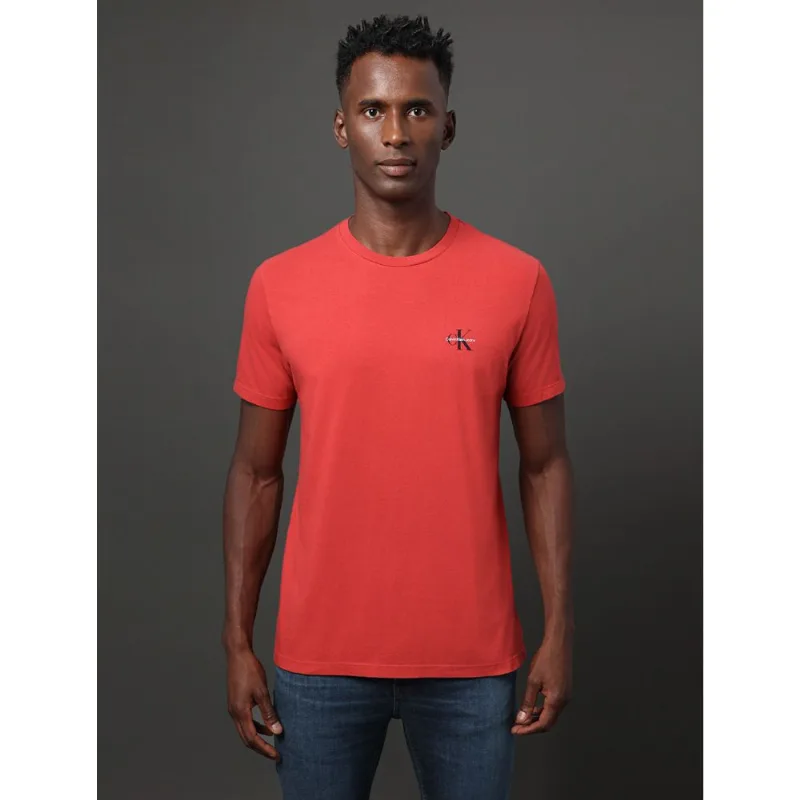 Camiseta Masculina Reissue Peito Calvin Klein Jeans - Vermelho Camiseta Masculina Reissue Peito Calvin Klein Jeans Vermelho m