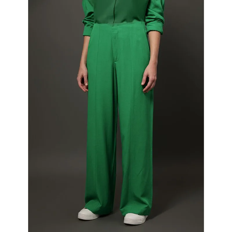 Calça Feminina Linho Misto Calvin Klein Jeans - Verde Médio Calça Feminina Linho Misto Calvin Klein Jeans Verde Médio 38