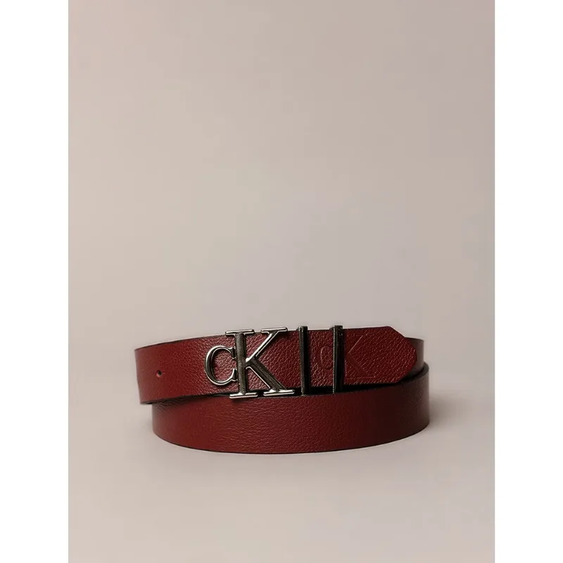 Cinto Calvin Klein Jeans Feminino Fivela Ck - Bordo Cinto Calvin Klein Jeans Feminino Fivela Ck Bordo p
