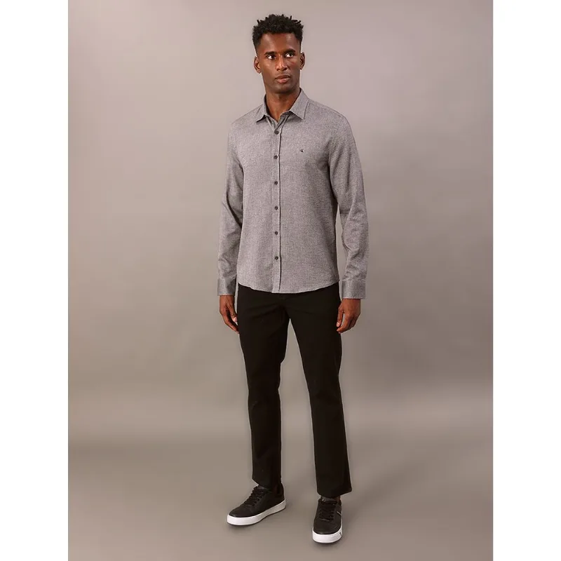 Camisa Manga Longa Calvin Klein Jeans Regular Oxford Leve - Preto Camisa Manga Longa Calvin Klein Jeans Regular Oxford Leve Preto p