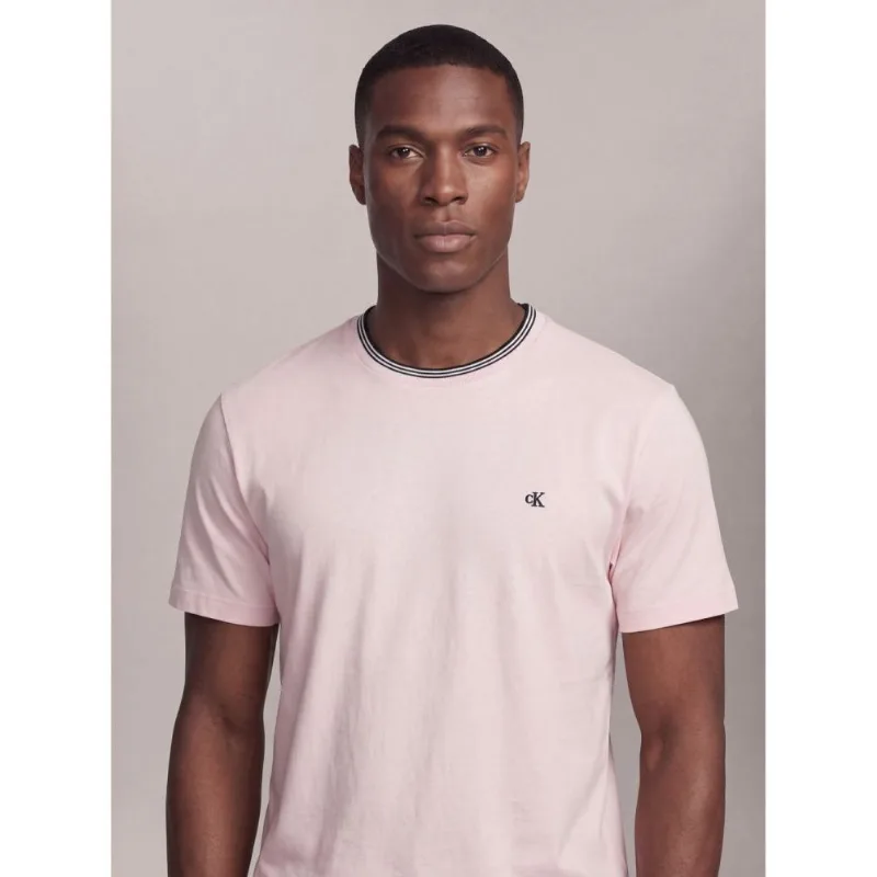 Camiseta Calvin Klein Gola Careca Manga Curta Jersey Tipped - Rosa Claro Camiseta Calvin Klein Gola Careca Manga Curta Jersey Tipped Rosa Claro p