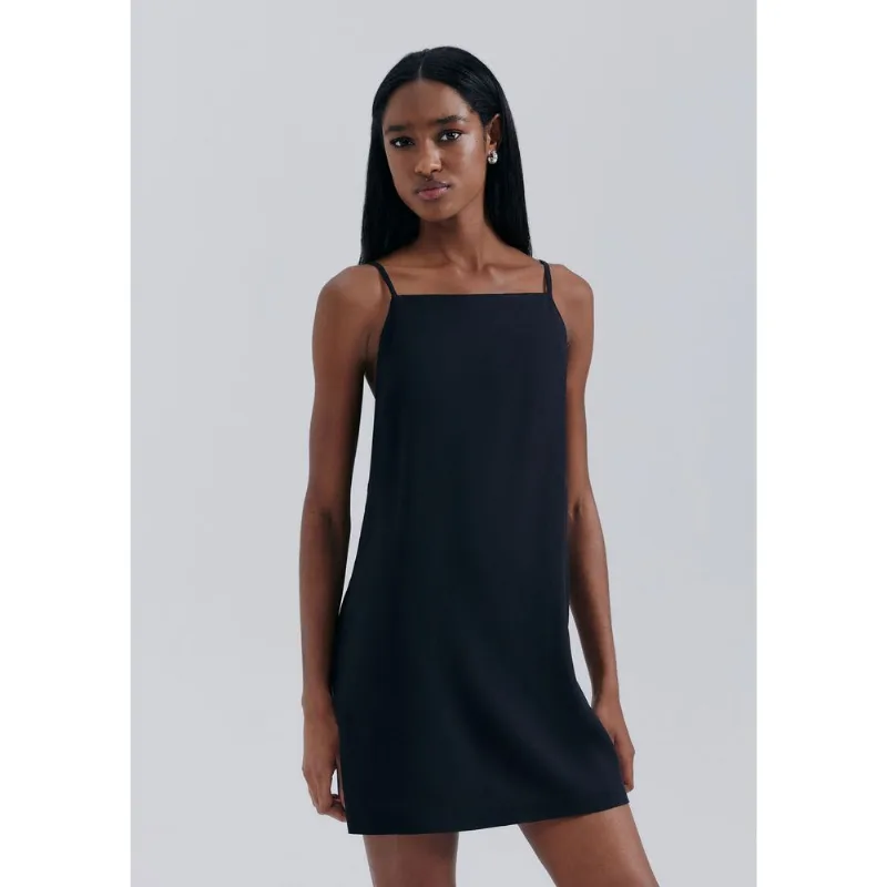 Vestido Curto Em Viscolinho - Preto XG