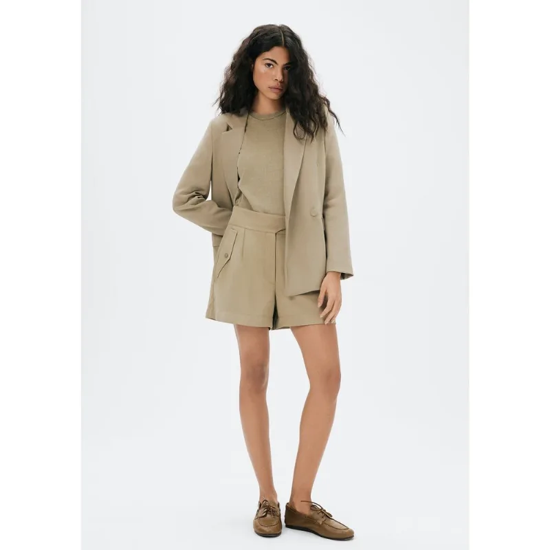 Shorts Feminino Com Pregas Em Alfaiataria - Bege 034