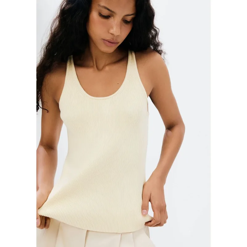 Regata Feminina Slim Em Tricô Leve - Creme M