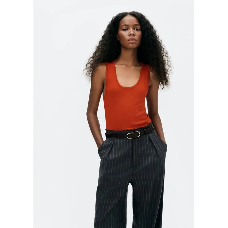 Regata Feminina Slim Decote U Em Tricô De Viscose - Vermelho M