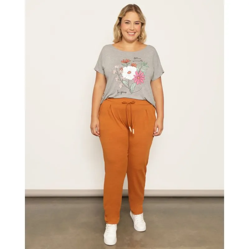 Calça Plus Size Feminina Reta Texturizada Com Bolsos Terracota G3