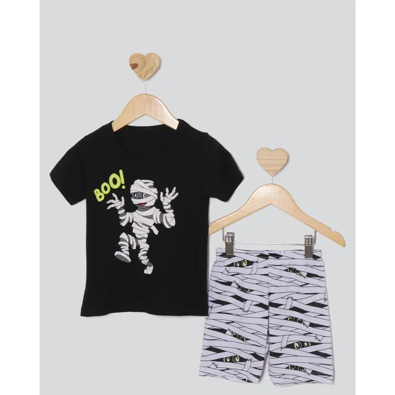 Pijama Bebê Manga Curta Com Estampa Múmia Preto 1