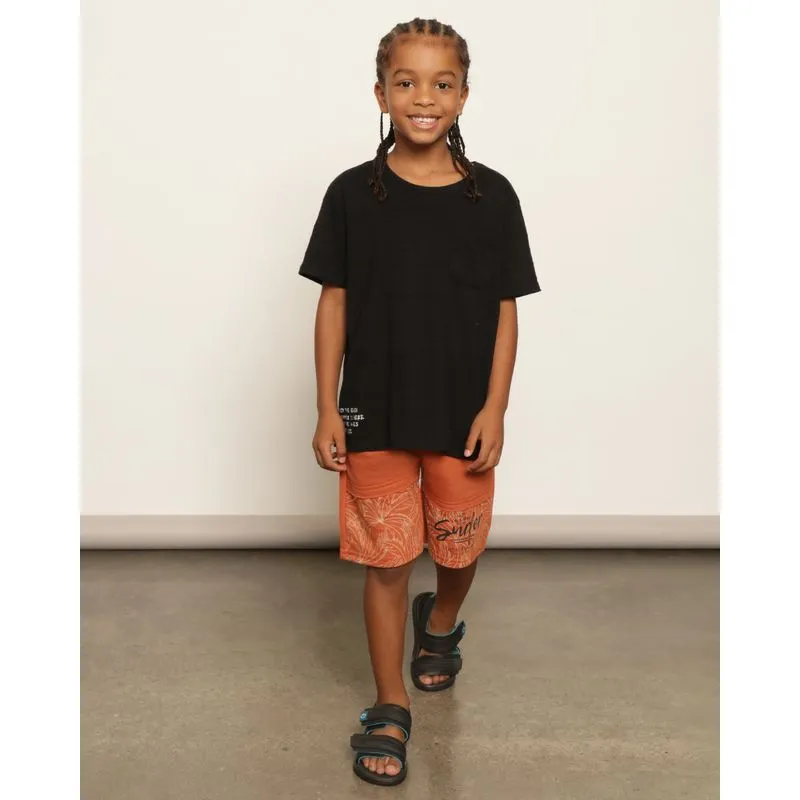 Bermuda Infantil Moletinho Reta Estampa Com Recortes Marrom 6