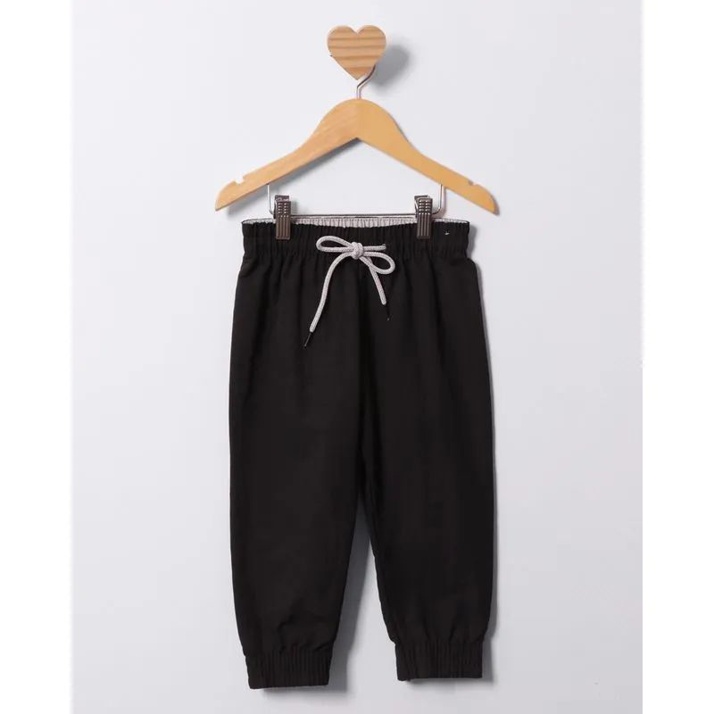Calça Bebê Jogger Com Cordão Preta 3