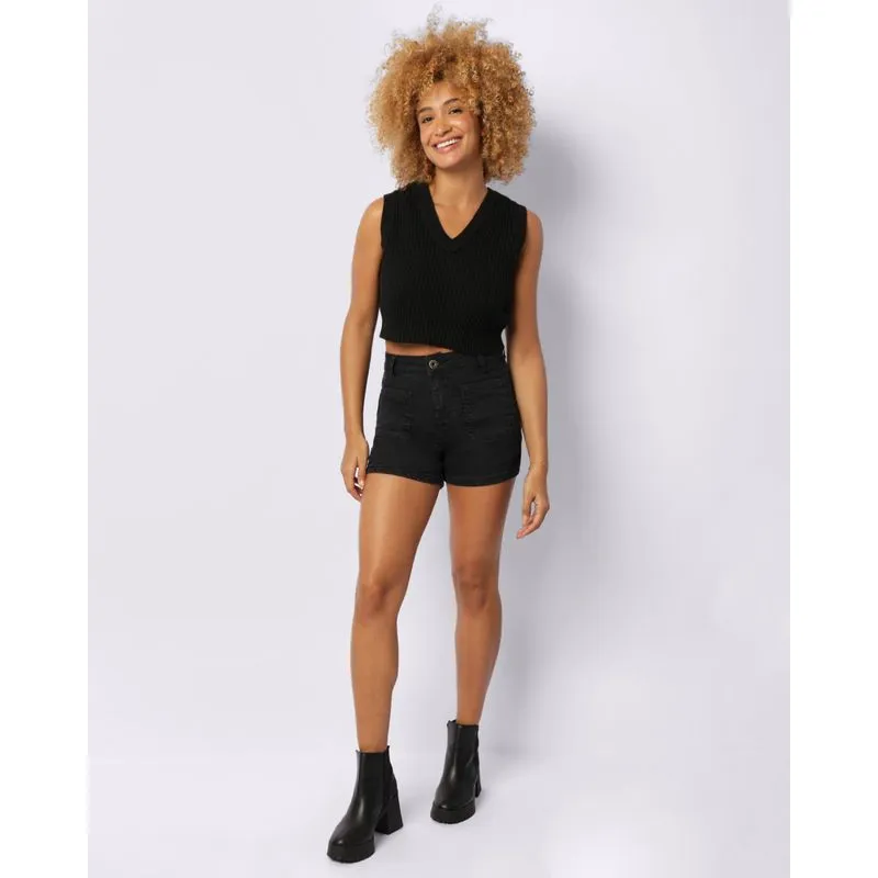 Short Jeans Feminino Bolsos Frontais Preto 46