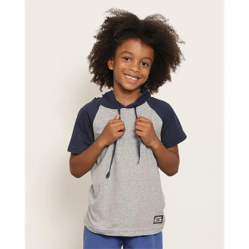 Camiseta Infantil Básica Com Capuz Manga Curta Cinza 4