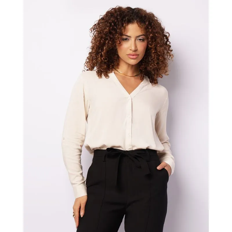 Camisa Feminina Berry & Co. Viscose Gola Padre Bege P