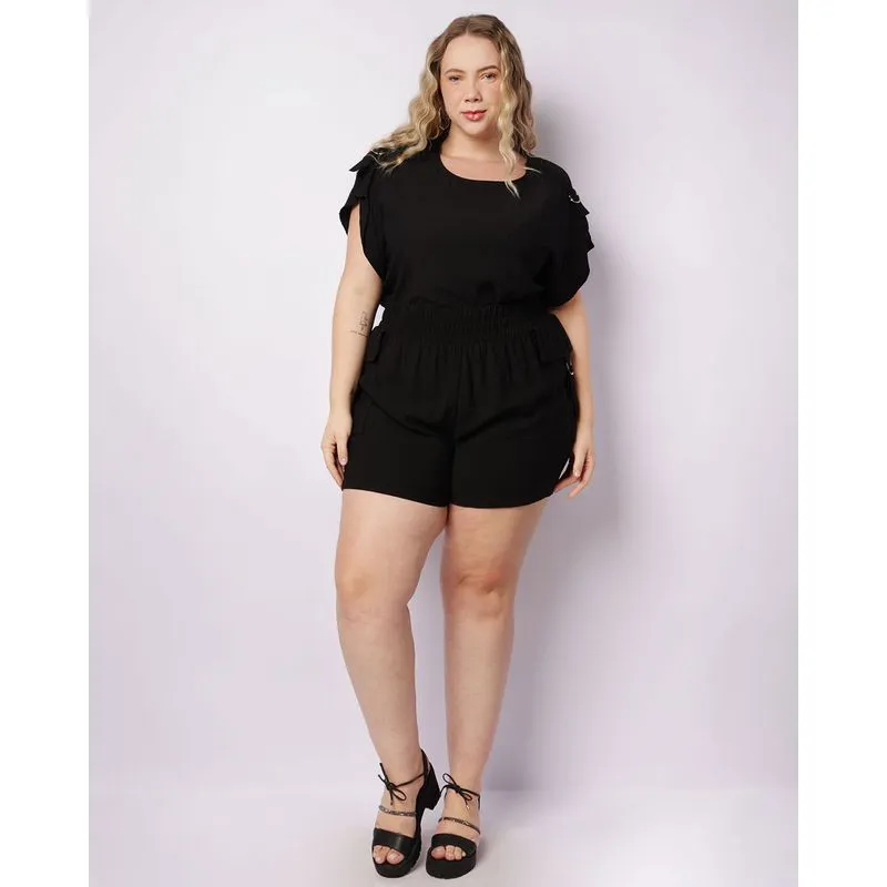 Short Plus Size Feminino Berry & Co. com Bolso Cargo Preto G2