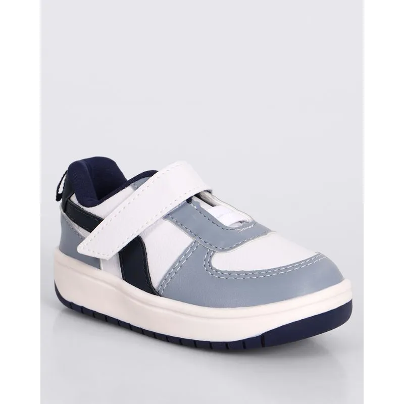 Tênis Bebê Casual Com Recortes Branco 20