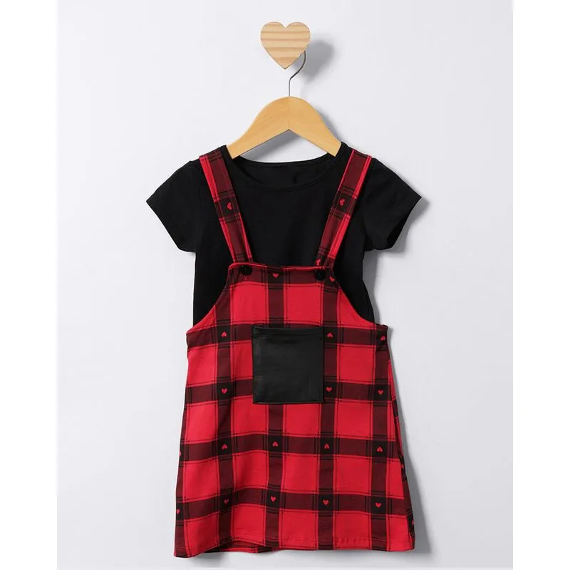 Conjunto Salopete Bebê Curta Xadrez Com Bolso Vermelho 2