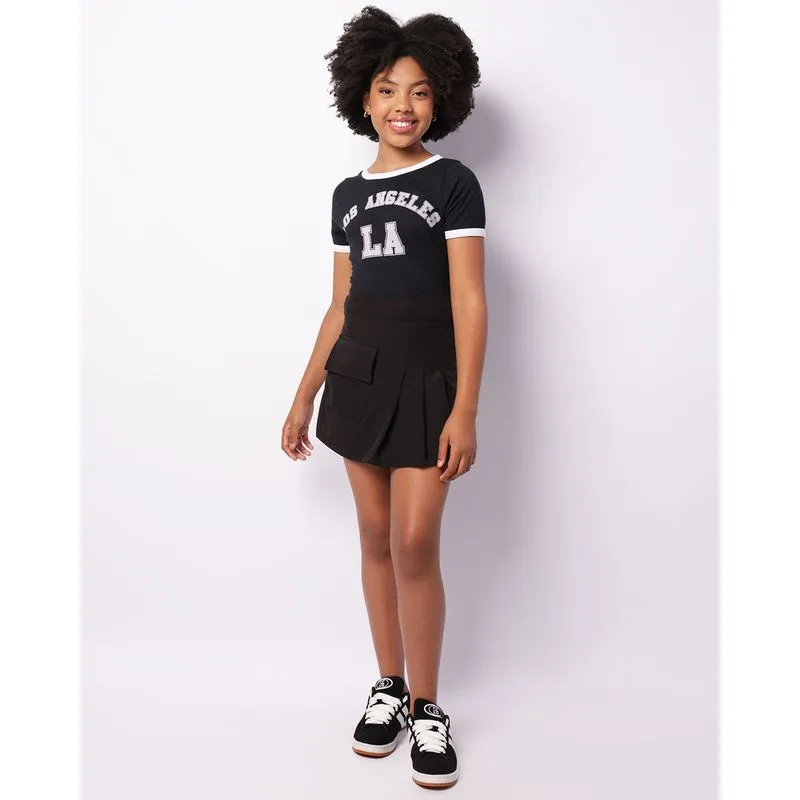 Short Saia Juvenil Curto Bolso Cargo Com Plissos Preto 14