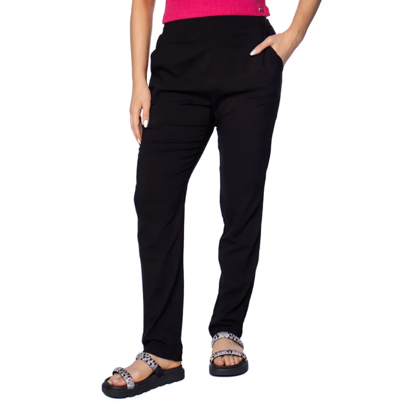 Calça Feminina Cativa Reta em Viscose Preto - G