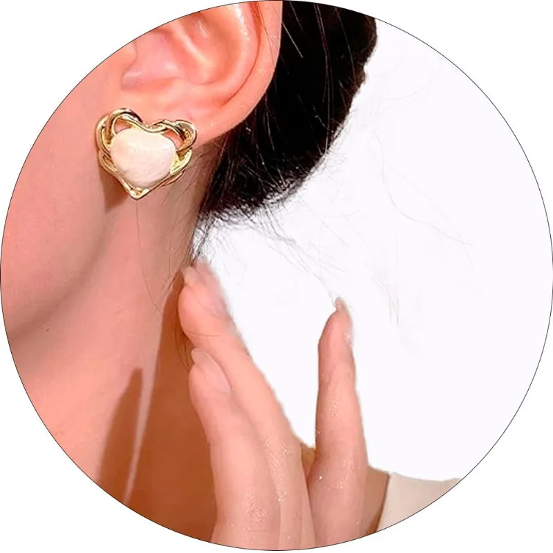 Brincos Feminino Coração Branco E Dourado Festas Luxo - Branco