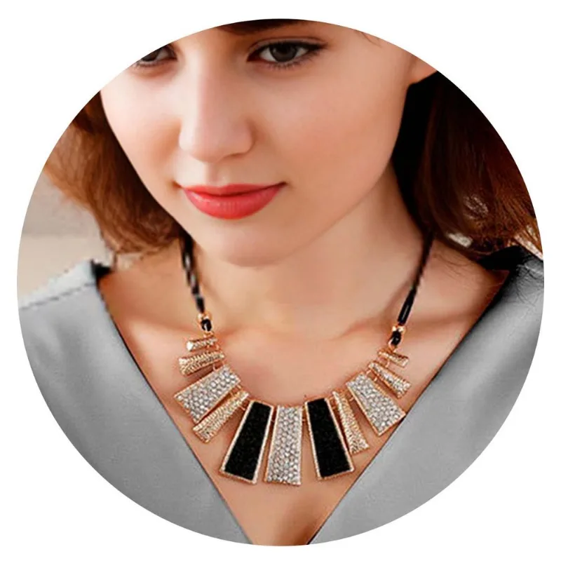 Colar Feminino Vintage Jóias Boho Acessórios Luxo Brilho - Dourado