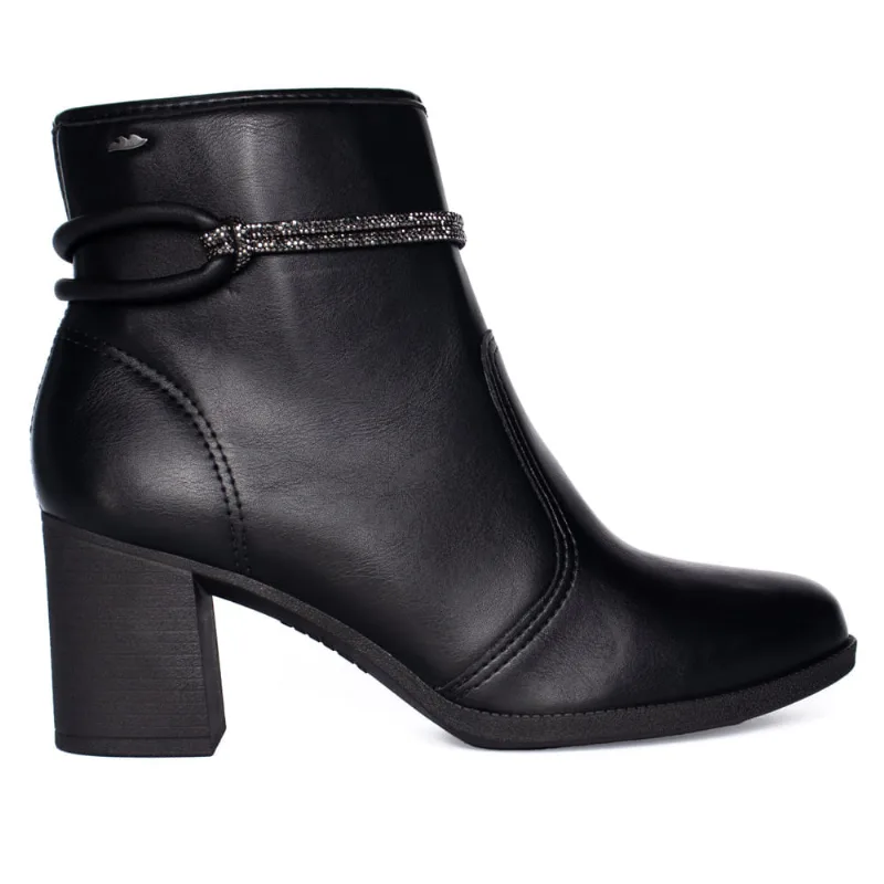 Bota Feminina Dakota de Cano Curto Preta - 37
