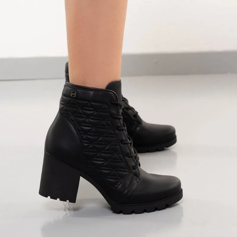 Bota Coturno Dakota Matelassê Feminina Preta PRETO - 38