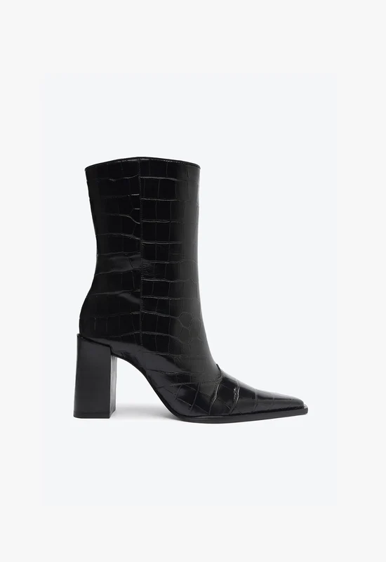 Raffaela Croc Bootie 6.5 / Black / Croc