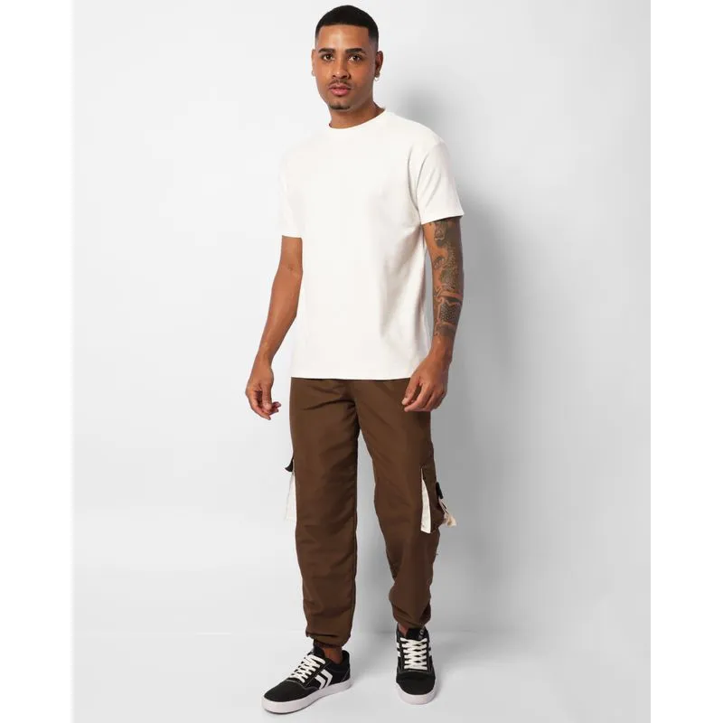 Calça Masculina Jogger Bolso Cargo Com Fecho De Encaixe Marrom P