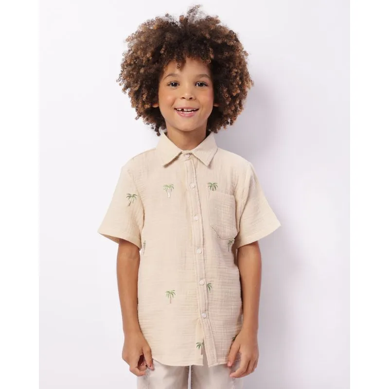 Camisa Infantil Bordado Coqueiro Manga Curta Bege 4