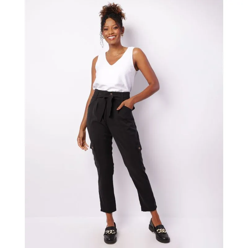 Calça Feminina Berry & Co. Reta Bolso Cargo Viscose Preta GG