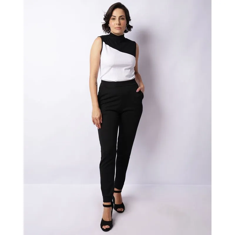 Calça Feminina Crepe Jogger Com Bolsos Preta P