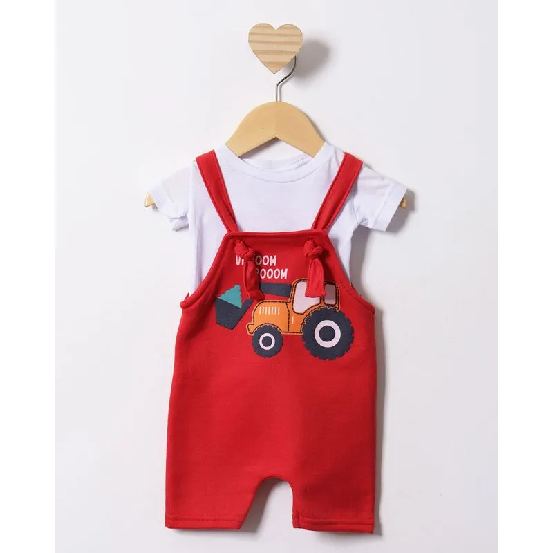Conjunto Jardineira Bebê Moletinho Estampa Trator Vermelho P