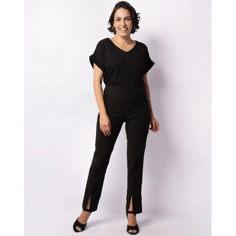 Calça Feminina com Recortes Preta GG