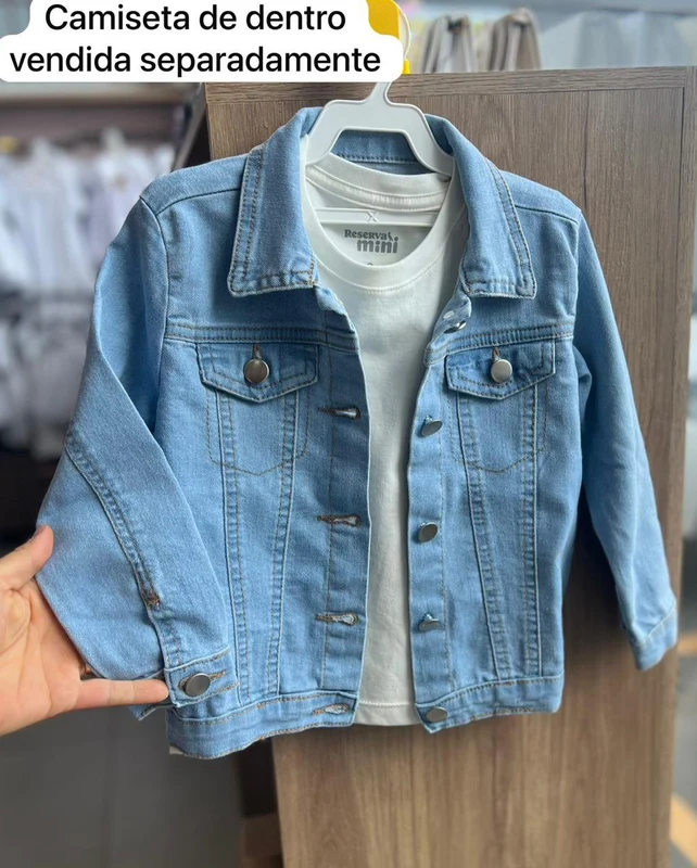 JAQUETA JEANS MANGA LONGA BOTÕES BOLSO DECORATIVO MENINO FAKINI JEANS CLARO / 2