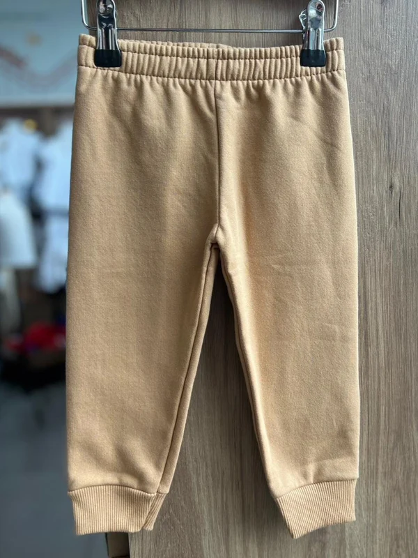 CALÇA LISA BÁSICA ELÁSTICO CÓS MOLETOM PELUCIADA UNISSEX KYLY BEGE ESCURO / 6