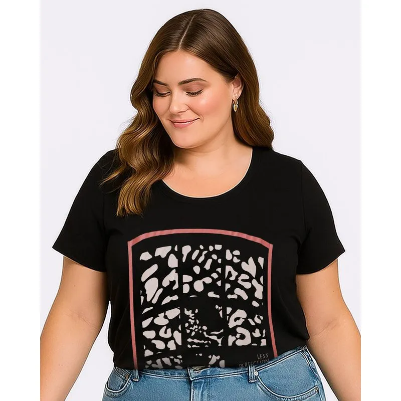 Blusa Plus Size Feminina Estampa Frontal Manga Curta Preta G3